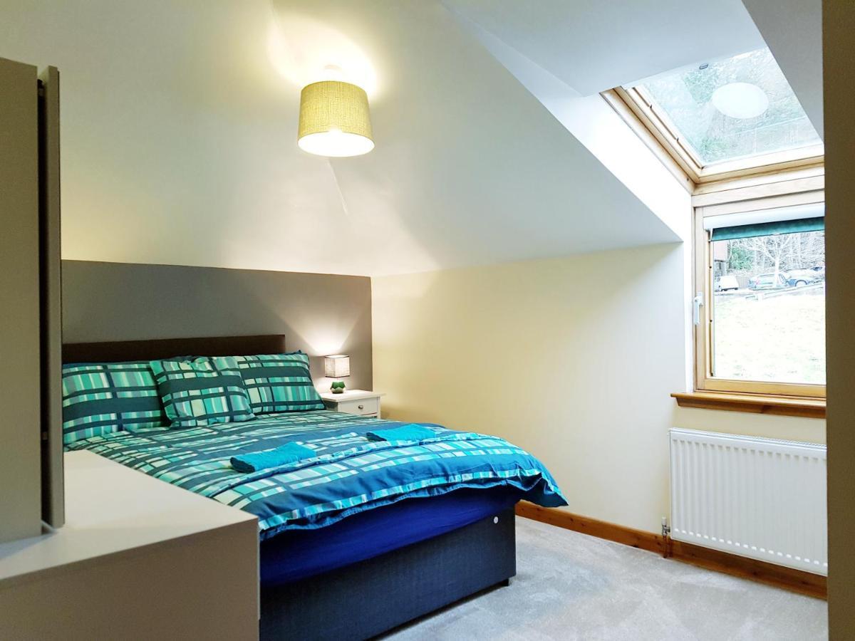Stylish 2 Bedroom - 2 Miles Inverness City Centre ภายนอก รูปภาพ