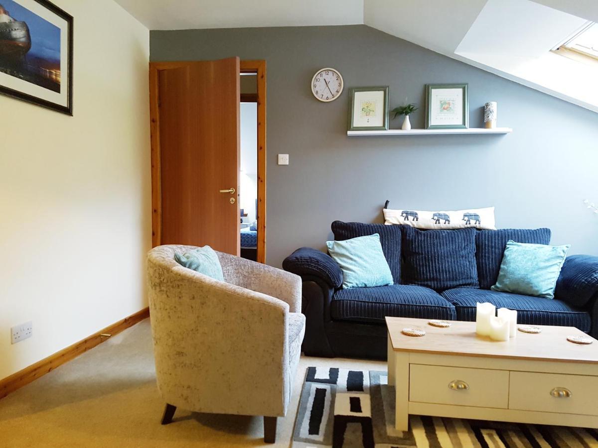 Stylish 2 Bedroom - 2 Miles Inverness City Centre ภายนอก รูปภาพ